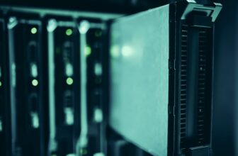 cloud server data storage