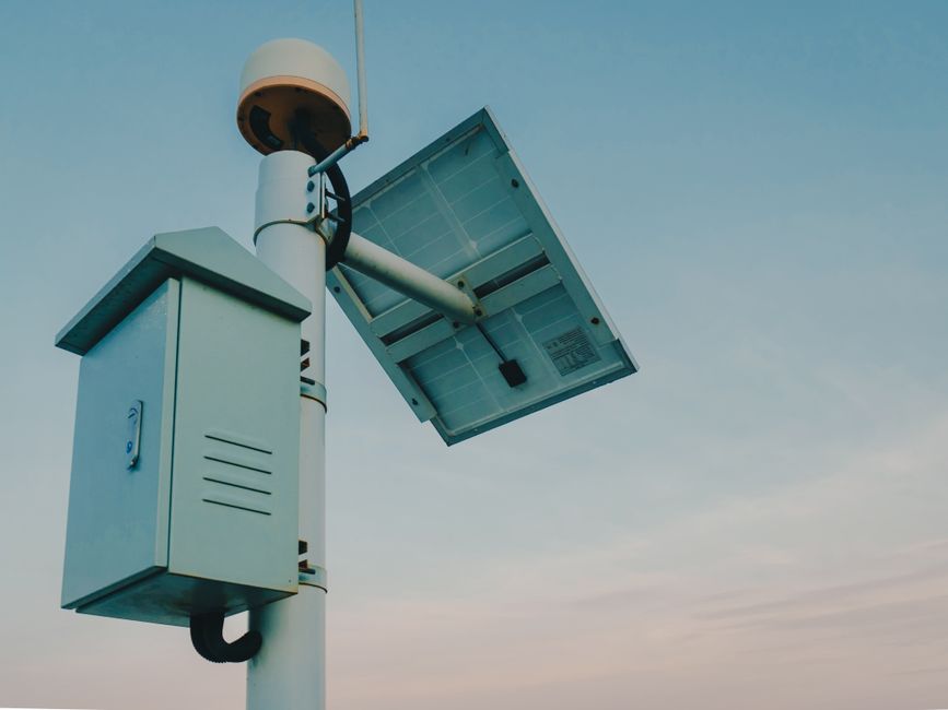 solar powered wifi camera garden