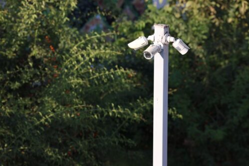 Reolink OMVI 3i PoE — Caméra extérieure triple objectif 10MP+8MP